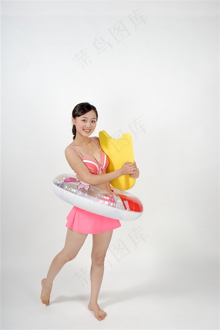 美女口吞精子视频